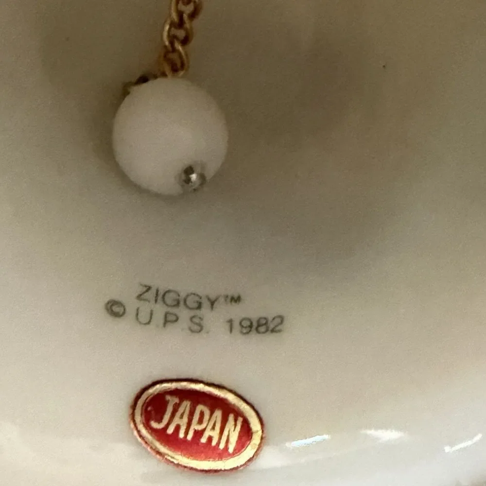Vintage 1982 Ziggy Tom Wilson Christmas Porcelain Bells Ornament Japan Set of 2